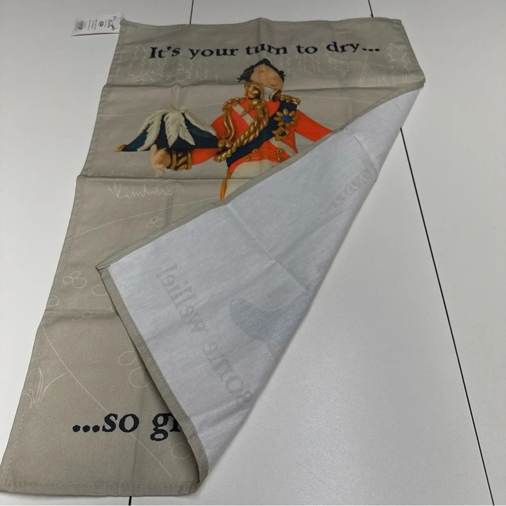 NWT‎ Funny Towel British Soldier Tea Towel Cotton Made England Drying Dishes